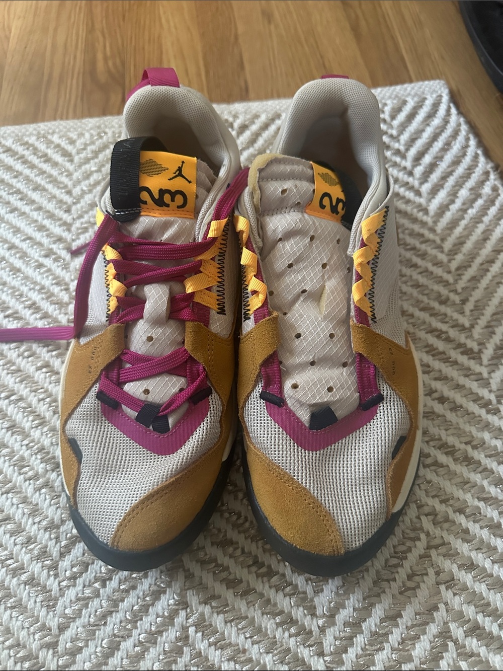 Women’s Beige, Mustard & Magenta Low-Top Sneakers Jordans